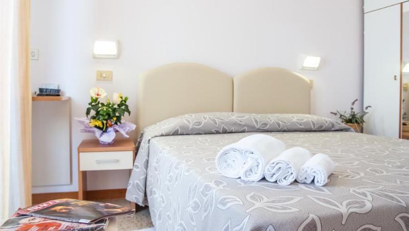 Hotel Bagli Ріміні Екстер'єр фото