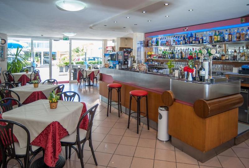 Hotel Bagli Ріміні Екстер'єр фото