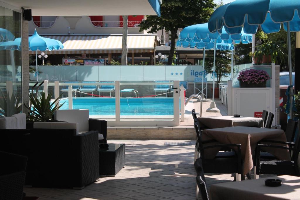Hotel Bagli Ріміні Екстер'єр фото